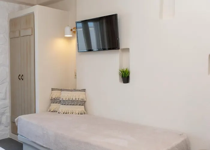 Ampelos Naxos Naxos City